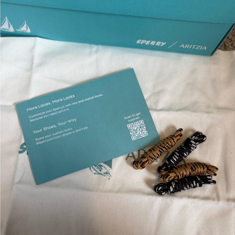 NWOT Sperry x Aritzia Slim Boat Shoe - Picture 6 of 8